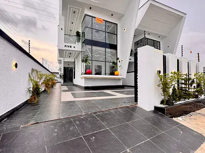 5 Bedroom Detached House — Ajah, Lagos