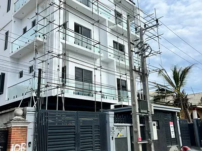 Exquisite 3 Bedroom Penthouse with Swimming Pool and Elevatorr — Lekki, Lagos