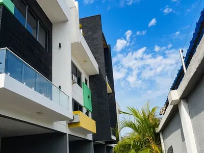Luxury 5-Bedroom Terrace Duplex with BQ, Rooftop Terrace, Elevator — Ikoyi, Lagos
