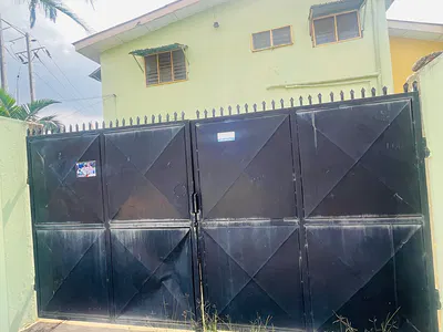 6 Bedroom House with 2 Rooms BQ — Ibadan, Oyo