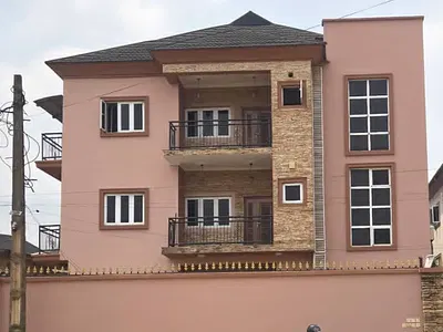 Modern Spacious Fairly Used 6 Units of 3 Bedrooms Flat at Magodo PH2 — Magodo, Magodo Phase 2, Magodo, Lagos