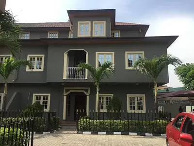 Urgent Sale: 4-Bedroom Detached House with BQ & Swimming Pool — Lekki, Lagos