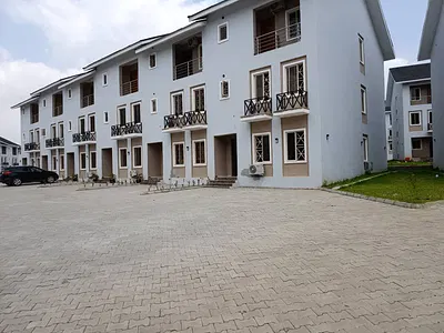 A Very Good Spacious 4 Bedrooms Terraced Duplex + 1 BQ — After America School, Durumi, Abuja