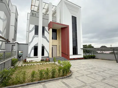 5 Bedroom Detached Duplex in Guzape — Guzape District, Abuja