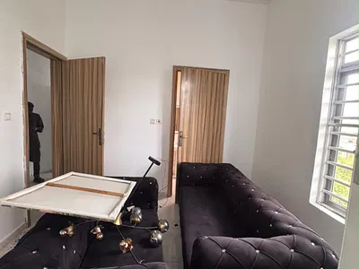 Luxury 1 Bedroom Flat Upstairs — Lekki, Lagos