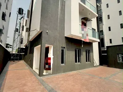 Luxury Standard 5 Bedroom Duplex — Lekki, Lagos