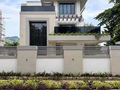 Contemporary 6 Bedroom Mansion, BQ, Pool, Elevator, Greenery — Serene Neighborhood, Maitama District, Abuja