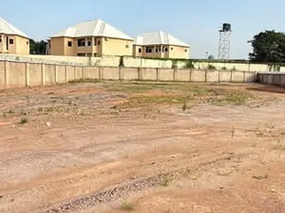Beautiful and Strategic 1300 SQM Residential Plot with C of O — Aso Drive, Maitama District, Abuja