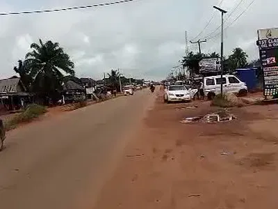 Almost-New Petrol Station: 6 Pumps, 4 Tanks, 5-Bed Bungalow Office — Siluko Road, Benin, Oredo, Edo