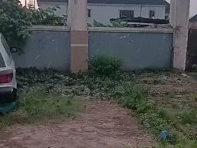 150×150FT Bare Land on Tarred Road — Off Limit Road, Benin, Oredo, Edo