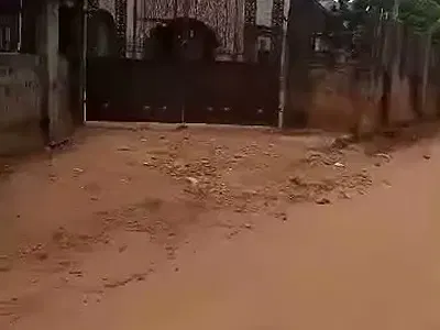 6-Bedroom (Parlour, Dining, Kitchen) on 100×100 --- Evbukhu, Sapele Road — Evbukhu Community, Sapele Road, Benin, Oredo, Edo