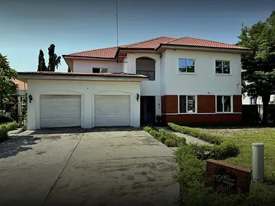 Custom Built 5 Bedroom Detached House + 2 Guest Chalet — Nicon Town, Lekki, Lagos
