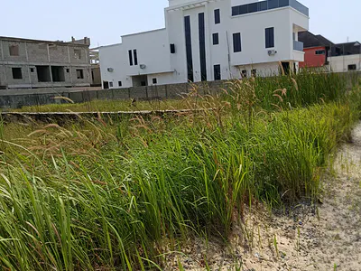 1400SQM of Land, Fenced Round in a Secured Neighborhood — Pinnock Beach Estate, Osapa, Lekki, Lagos