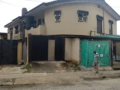 Block of Flats, Shops and Bungalow with Corner Pieces — Car Wash Bus-Stop, Oworonshoki, Kosofe, Lagos
