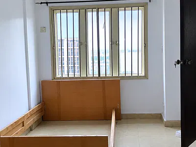 Affordable Spacious Luxury Nicely Finished Service Room Self Contained — Yaba, Lagos