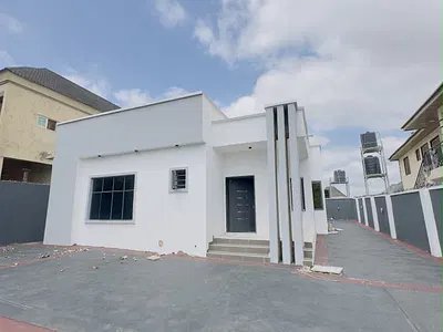 3 Bedroom Apartment — Temidire Estate, Off Eleyeleologuneru, Ibadan, Oyo