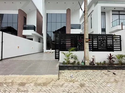 5 Bedroom Detached House with BQ & Pool — Orchid, Lekki, Lagos