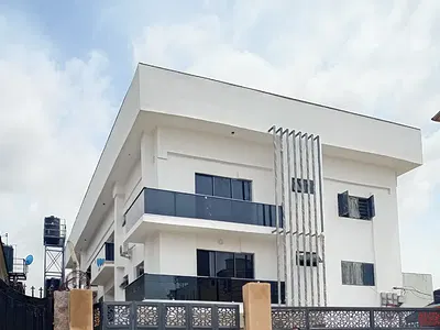 3 Bedroom Flat — Off Kilo, Surulere, Lagos