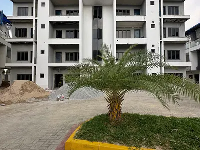 Brand New 2 Bedroom Spacious Apartment, Tarred Road, Great Serenity — Jahi, Abuja
