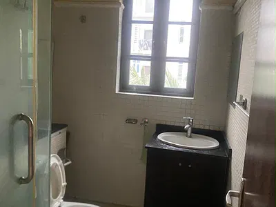 Apartment with Ample Parking and Pool — Oniru, Victoria Island (VI), Lagos