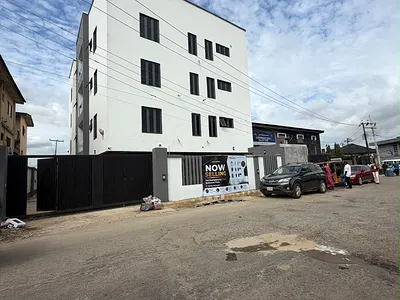 3 Bedroom Apartment in a Calm Environment — Maryland, Lagos