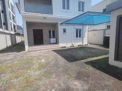 Standard and Spacious 5 Bedroom Duplex — Freedom Way Lekki, Lekki, Lagos