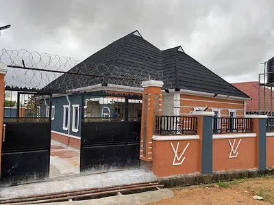 Newly Built 3 Bedroom Bungalow — Ifesowapo Street, Akala Expressway, Ibadan, Oyo