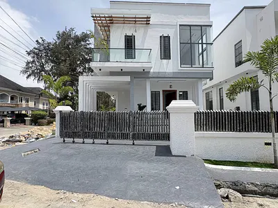 5 Bedroom Detached Duplex — Lekki, Lagos