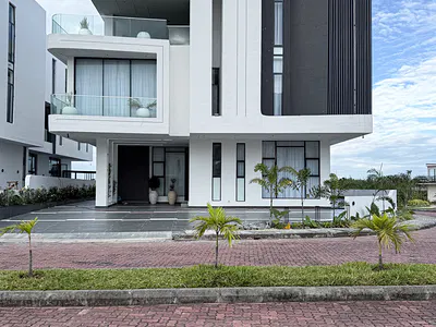 6 Bedroom Detached Duplex — Osapa, Lekki, Lagos