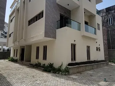 4 Bedroom Terraced Duplex with Modern Premium Finishes — Ikoyi, Lagos