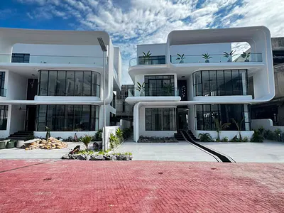 5 Bedroom Detached Smart Home with Swimming Pool and Cinema — Osapa, Lekki, Lagos