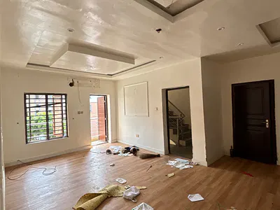 Self Serviced 3 Bedroom Flat / Apartment — Lekki, Lagos