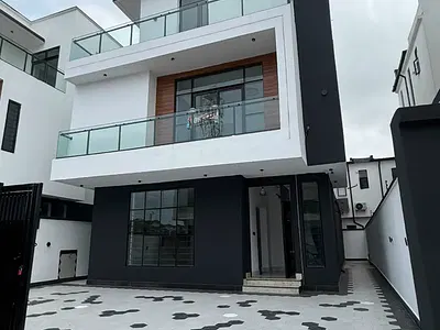 5 Bedroom Semi-Detached Duplex — Lekki, Lagos