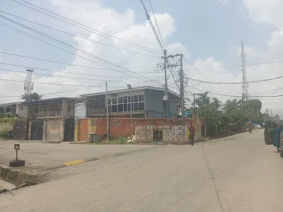 Old House on Large Plot — Ikeja, Lagos