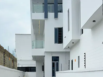 5 Bedroom Detached House — Ajah, Lagos