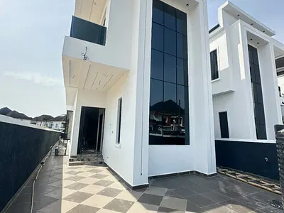 Exquisite 5 Bedroom Detached Duplex — Lekki, Lagos
