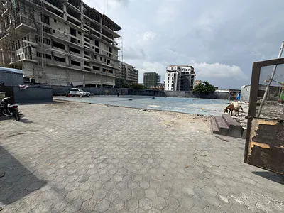 Bare Land on Busy Road — Main Lekki Phase 1., Lekki Phase 1, Lekki, Lagos