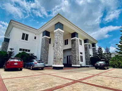 8 Bedroom Mansion — Guzape District, Abuja