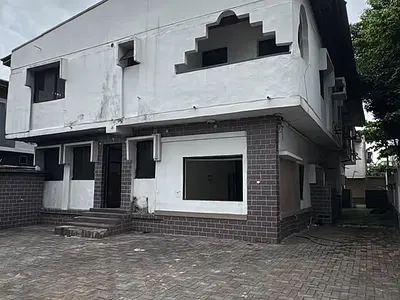 9 Bedroom Detached Commercial Building — Victoria Island (VI), Lagos