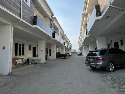Exquisite Spacious Mini Flat Apartment — Lekki, Lagos