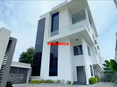 6 Bedroom Detached Triplex — Ikoyi, Lagos