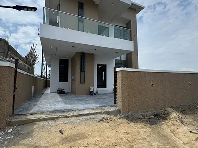 Luxury 4 Bedroom Brand New Fully Detached Smart House with BQ Availabl — Lekki, Lagos