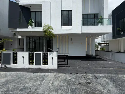 5 Bedroom Elegantly Built Fully Detached Duplex — Lekki, Lagos