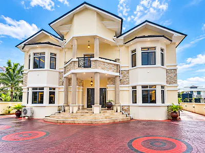 Clean 5 Bedroom Fully Detached Duplex+2 Rooms Bq+swimming Pool — Royal Garden Estate, Ajah, Lagos