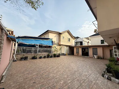 17 Bedroom Detached House — Lekki, Lagos