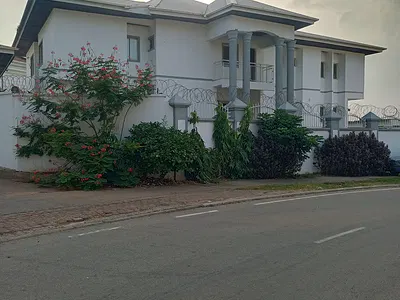 6 Bedroom Detached Duplex — Maitama Main Tarred Road, Maitama District, Abuja