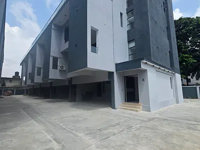 Luxury 4 Bedroom Penthouse with Cinema + Elevator — Off Ademola Odeku, Victoria Island (VI), Lagos
