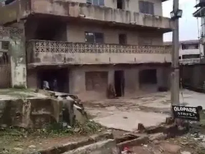 Twin Storey Building — Olapade Street, Oke-Itunu, Motorable Area, 6mins Drive From Mokola - S, Ibadan, Oyo