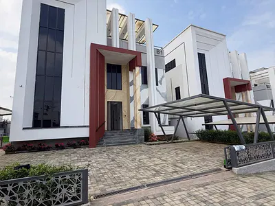 6 Bedroom Luxury Townhouse — Guzape District, Abuja