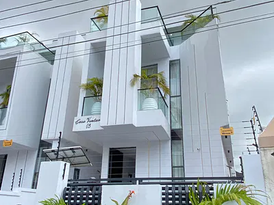 5 Bedroom Detached Duplex — Ikota, Lekki, Lagos